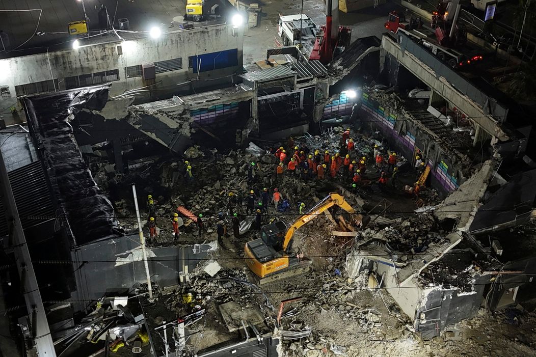 Po páde strechy v nočnom klube prišlo o život 184 ľudí, zomrel aj slávny spevák