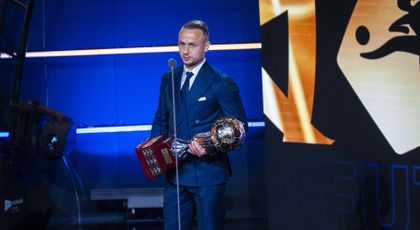 VIDEO: Po skvelých výkonoch sa teší znova. Stanislav Lobotka obhájil prvenstvo v ankete Futbalista roka