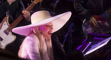 Prekvapenie na Super Bowle: Lady Gaga dojala všetkých